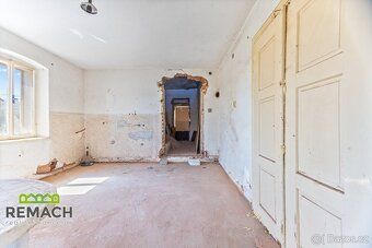 Ev.č. 03560 Nabízíme k prodeji patrový a podsklepený objekt 