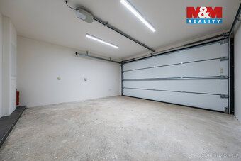 Moderní bydlení s vlastní zahradou v klidné lokalitě s výbor