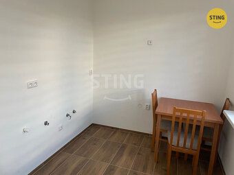 Nabízíme k prodeji pěkný byt 1+1 po celkové rekonstrukci . B
