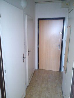 Pronajmu garsonku se ZASKLENOU LODŽIÍ, Karviná - HRANICE, Čs