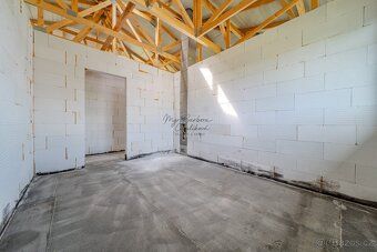 V exkluzivním zastoupení Vám nabízím prodej moderní rozestav
