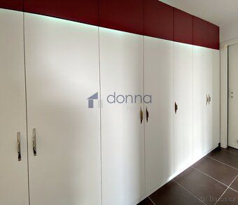 Pronájem velmi pěkného bytu 3+kk, o ploše 68m2 s lodžií, umí