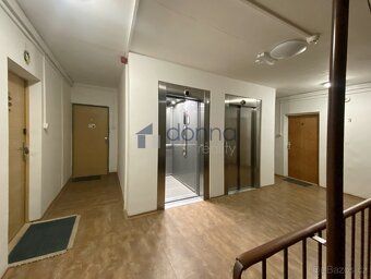 Pronájem velmi pěkného bytu 3+kk, o ploše 68m2 s lodžií, umí