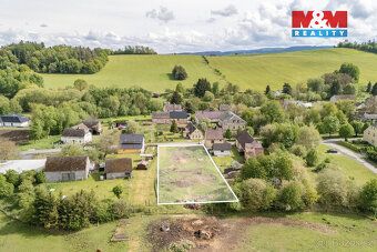 Nabízíme k prodeji prostorný stavební pozemek o výměře 1 497