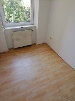 Byt ve zděném domě poblíž zastávky MHD. Pronájem bytu v prvn