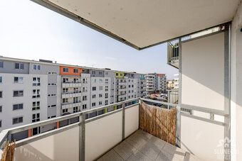 Nabízíme k pronájmu útulný byt 1+kk o velikosti 35 m² v 5. N