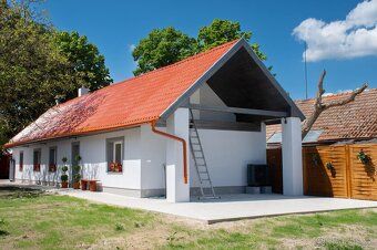 Na základě výhradní smlouvy Vám nabízíme ke koupi pěkný rodi