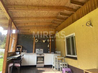 Nabízíme k prodeji stavební pozemek o rozloze 735 m², vhodný