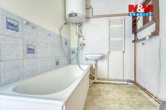 Nabízíme k prodeji rodinný dům v klidné části obce Luby u Ch