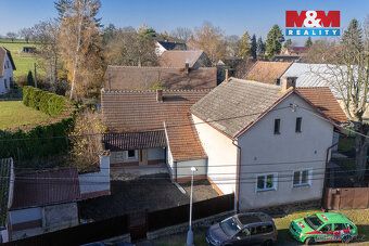 Nabízíme prostorný rodinný dům v obci Lošany, část obce Lošá