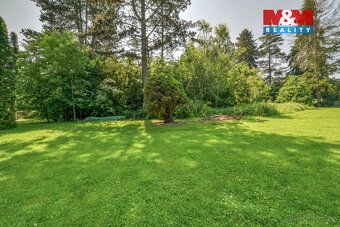 Nabízíme k prodeji výjimečný pozemek o rozloze 1916 m² v mal