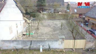 Nabízíme k prodeji pozemek o výměře 340 m² v klidné části ob