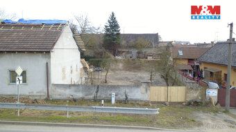 Nabízíme k prodeji pozemek o výměře 340 m² v klidné části ob