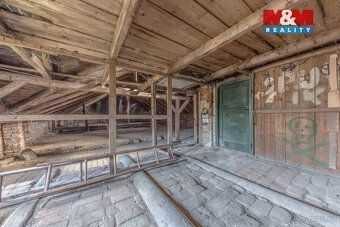 Exkluzivně nabízíme k prodeji rodinný dům o dispozici 3+1 a 