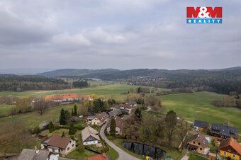 Nabízíme k prodeji rodinný dům v klidné a příjemné lokalitě 