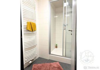 Nabízím k prodeji ateliér o velikosti 33,2 m² situovaný v su