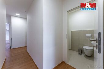 Nabízím k pronájmu světlý byt 2+kk o velikosti 74 m² po komp