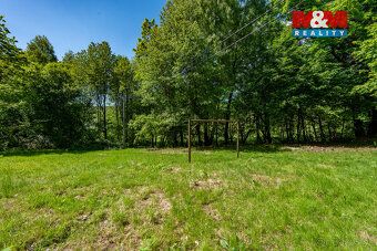 Nabízíme prodej pozemku o celkové výměře 936 m², který je z 