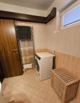Pronájem bytu 2+kk s lodžií, ul. Přichystalova, Olomouc
 Nab