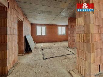 Nabízíme k prodeji rodinný dům v klidné nové lokalitě na rov