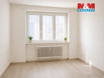 Nabízíme k pronájmu světlý byt 3+1 o výměře 67 m², který se 