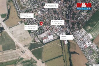 Nabízíme k pronájmu světlý byt 3+1 o výměře 67 m², který se 