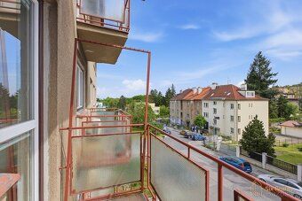 Představte si, že bydlíte takřka v pulzujícím centru Prahy. 