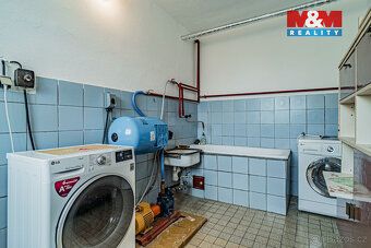 Pronájem rodinného domu 6+1 o užitné ploše 130 m² v klidné č
