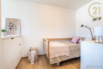 V zastoupení majitele nabízíme byt 1+kk v cihlovém bytovém d