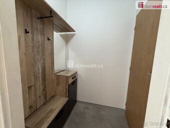 Nájem 8500Kč +voda, topení a elektřina ve výši 4180Kč. Celke