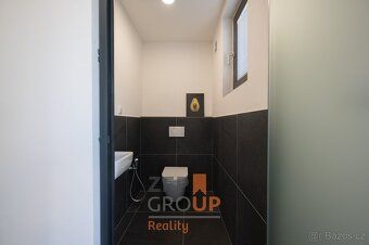 Ev.č. 00505 Nabízíme k prodeji moderní patrový rodinný dům s