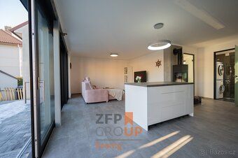 Ev.č. 00505 Nabízíme k prodeji moderní patrový rodinný dům s