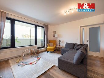 Nabízíme k pronájmu prostorný byt 3+kk o užitné ploše 86 m² 