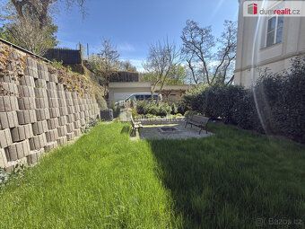Nájem + služby cca 4000 Kč. , Pronájem prostorného podkrovní