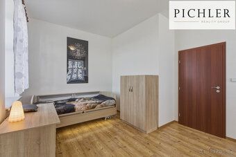 Nabízíme k dlouhodobému pronájmu světlý a útulný byt 2+kk o 