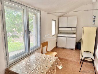 Nabízíme Vám ke koupi rodinný dům o dispozici 2+1 s hospodář