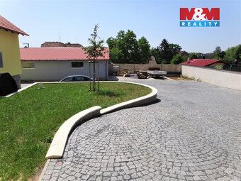 Pronájem nového půdního bytu 2+kk v rodinném domě v obci Vel