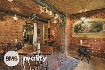 Nabízíme k prodeji zavedenou restauraci s velkým potenciálem