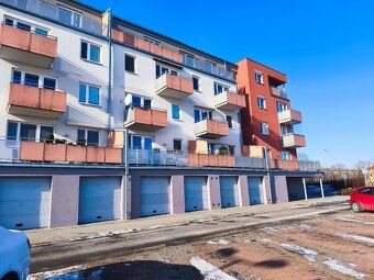 Nabízíme Vám pronájem pěkného světlého a velmi prostorného b