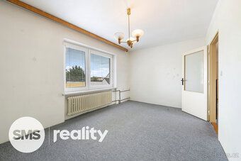Ve výhradním zastoupení majitele Vám nabízíme dům v obci Rat