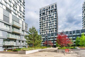 Pronájem bytu 1+KK 39 m2 se sklepem / Apartment 1+KK (1-bedr