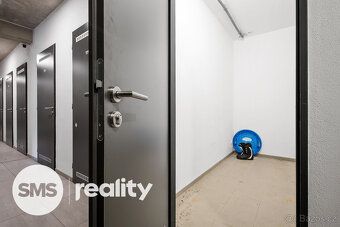 REZERVACE Nabízíme k prodeji prostorný mezonetový apartmán 2