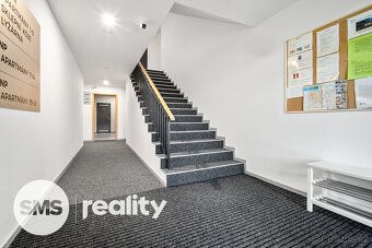 REZERVACE Nabízíme k prodeji prostorný mezonetový apartmán 2