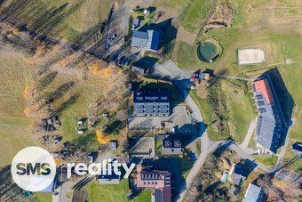 REZERVACE Nabízíme k prodeji prostorný mezonetový apartmán 2