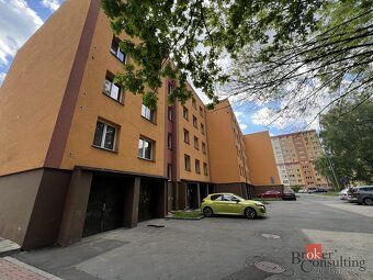 Nabízíme pronájem bytu 1+1 na ul. Jičínská v Ostravě Výškovi