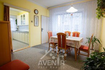 Ev.č. 69483 Sice retro, ale pečlivě udržovaná nemovitost.
Na