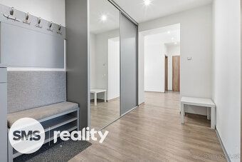 Pronájem bytu 3+1 s balkonem a parkováním – Kojetín, ul. Dru