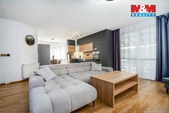 Nabízíme k prodeji rodinný dům 4+1 o užitné ploše 105m², s c