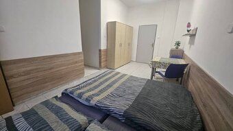 Pronájem kompletně vybaveného apartmánu o dispozici 1+kk. Ap
