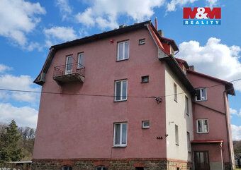 Nabízíme k pronájmu prostorný byt 3+1 ve Fulneku. Byt se nac